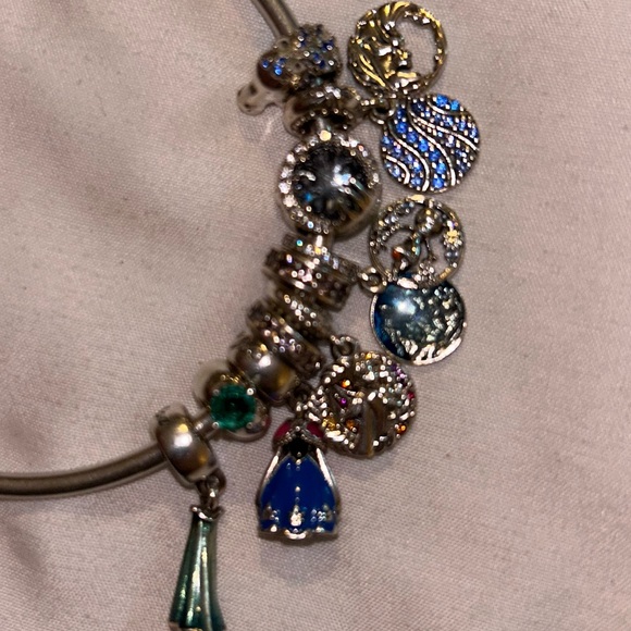 ❄️ Pandora Disney charms and bracelet (Frozen Theme) ❄️ - Picture 2 of 5